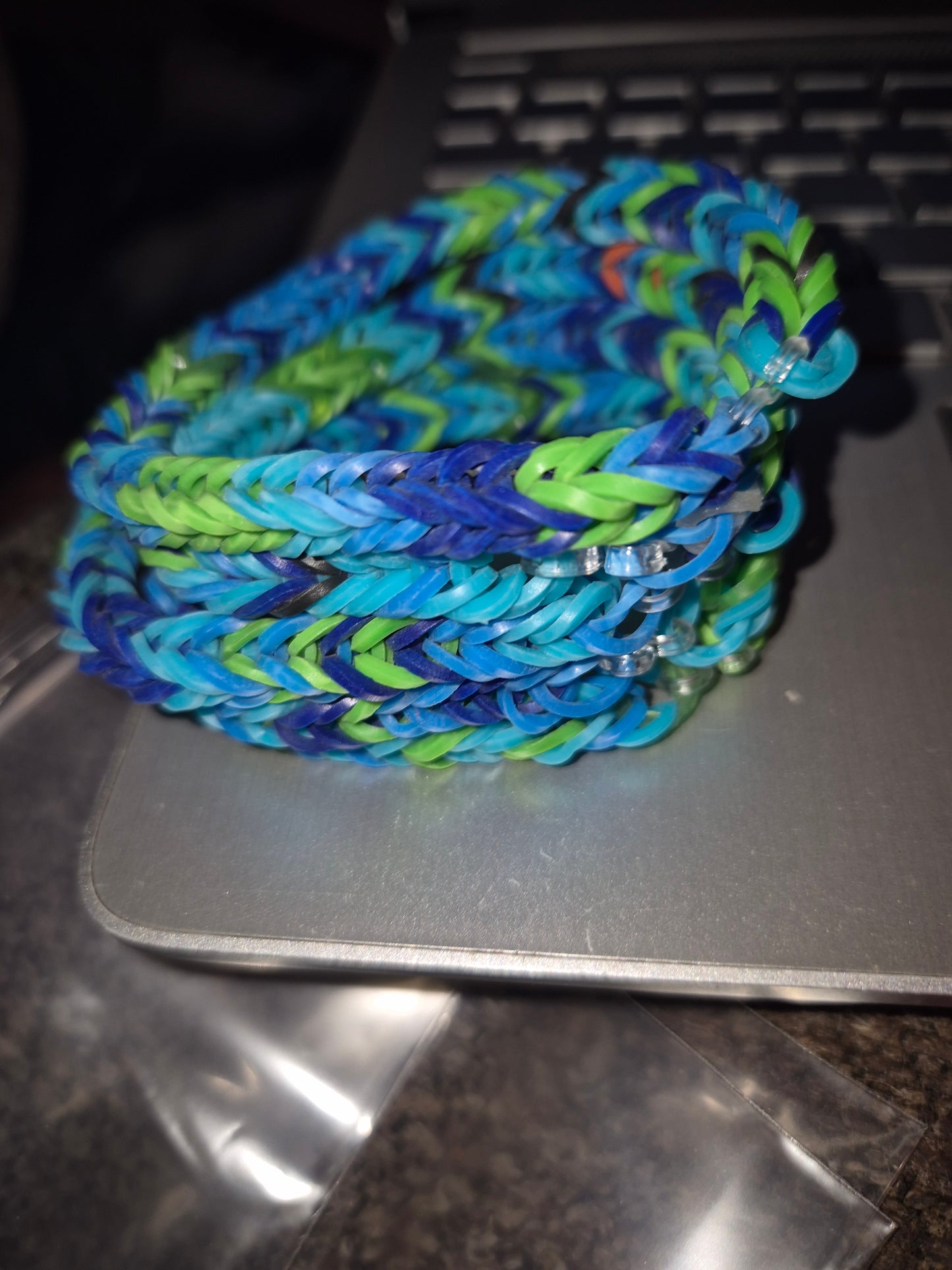 Bright colours loomband